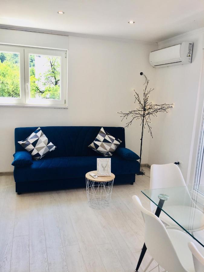 Apartments Jurakovic Živogošće Екстериор снимка
