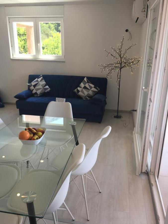 Apartments Jurakovic Živogošće Екстериор снимка