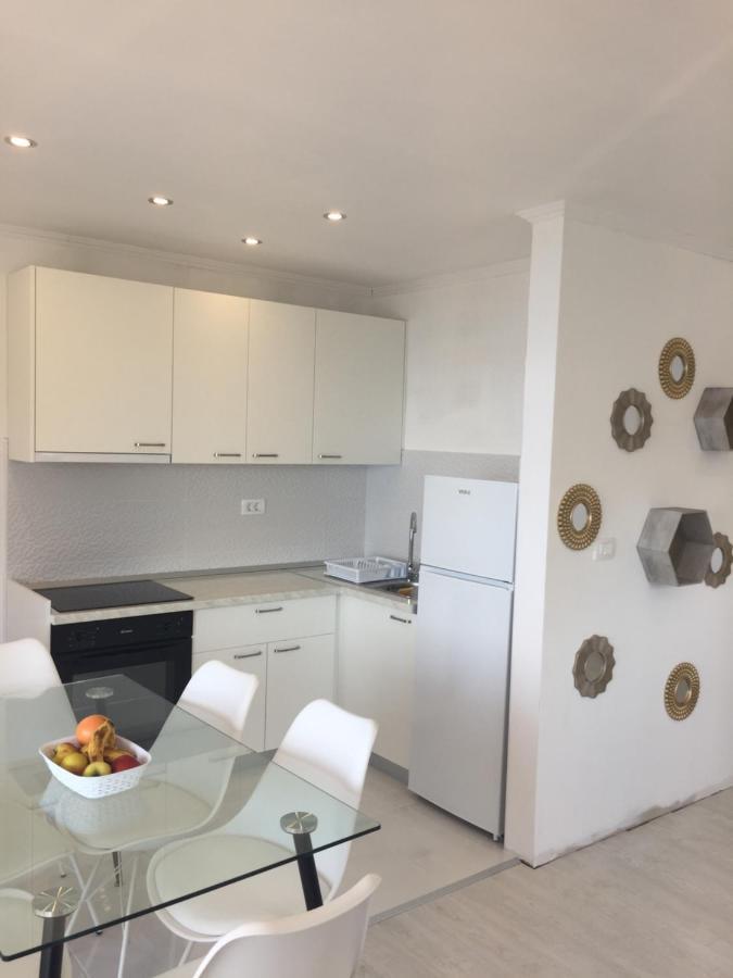 Apartments Jurakovic Živogošće Екстериор снимка