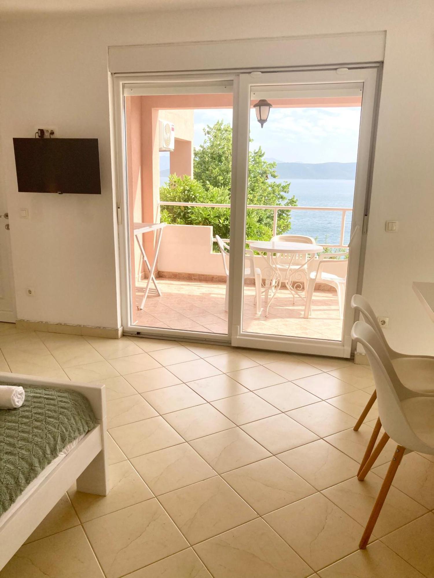 Apartments Jurakovic Živogošće Екстериор снимка