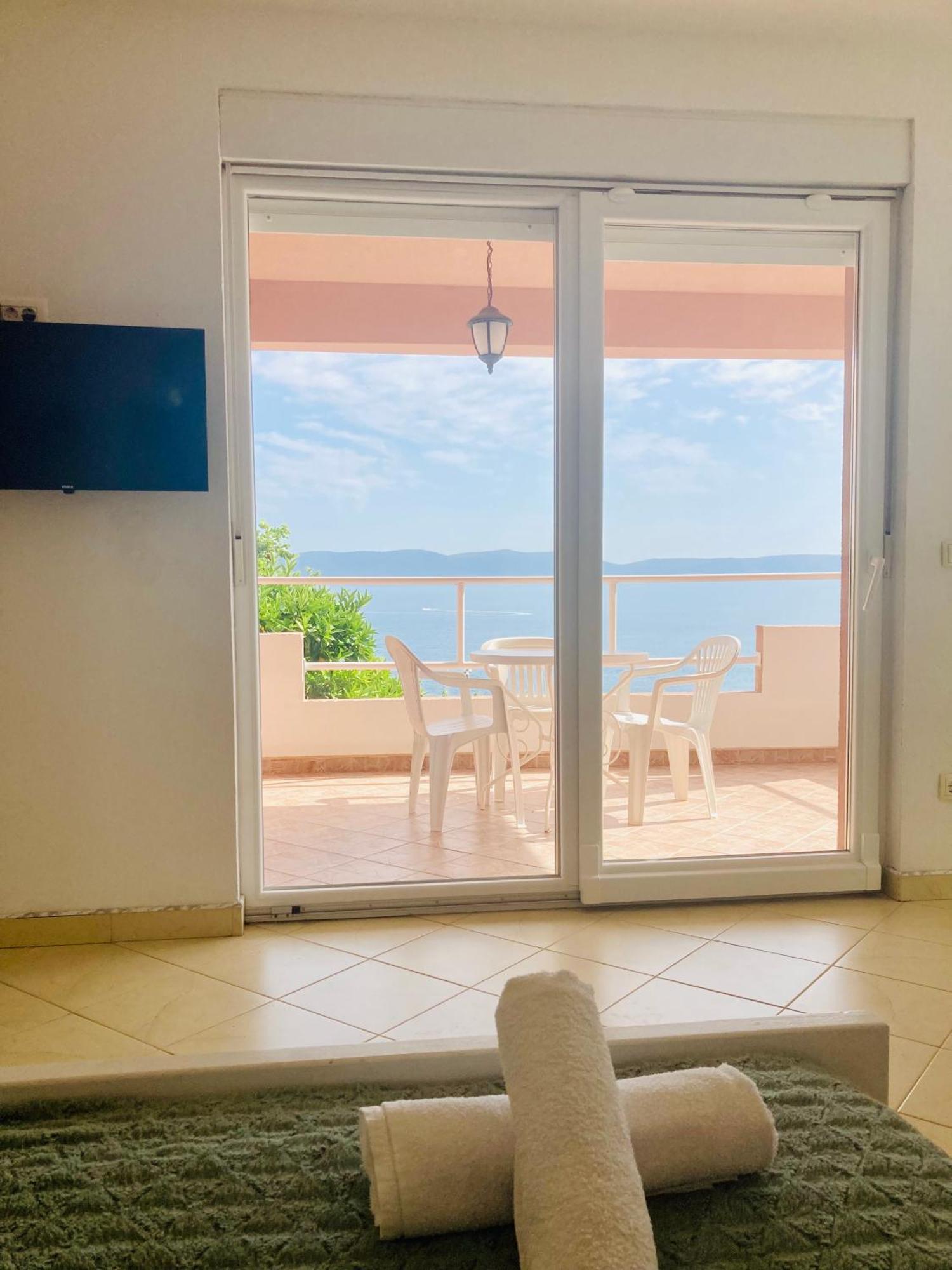 Apartments Jurakovic Živogošće Екстериор снимка