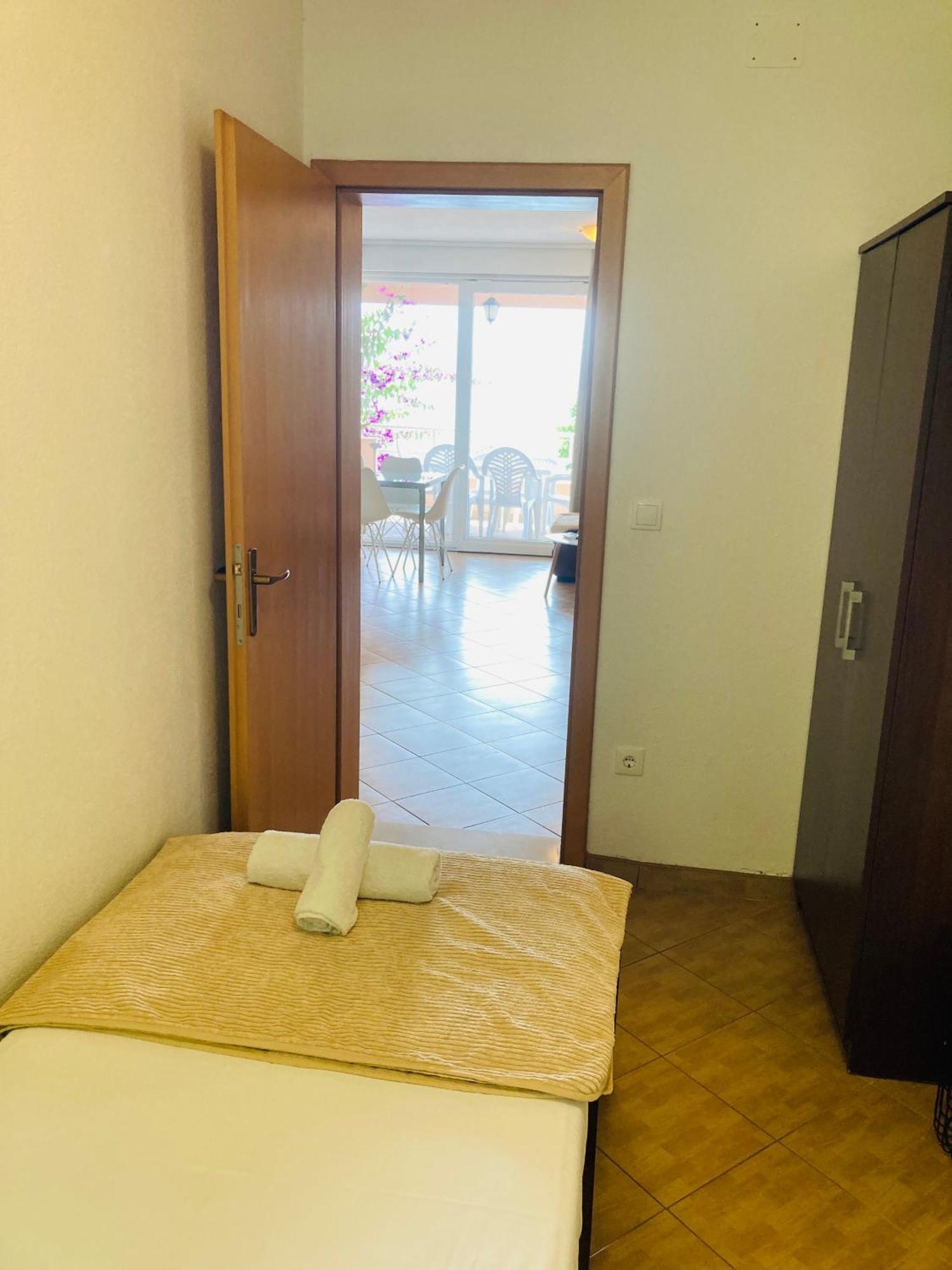 Apartments Jurakovic Živogošće Екстериор снимка