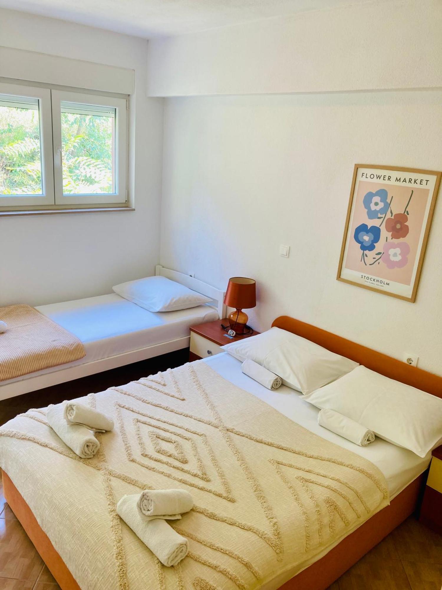 Apartments Jurakovic Živogošće Екстериор снимка