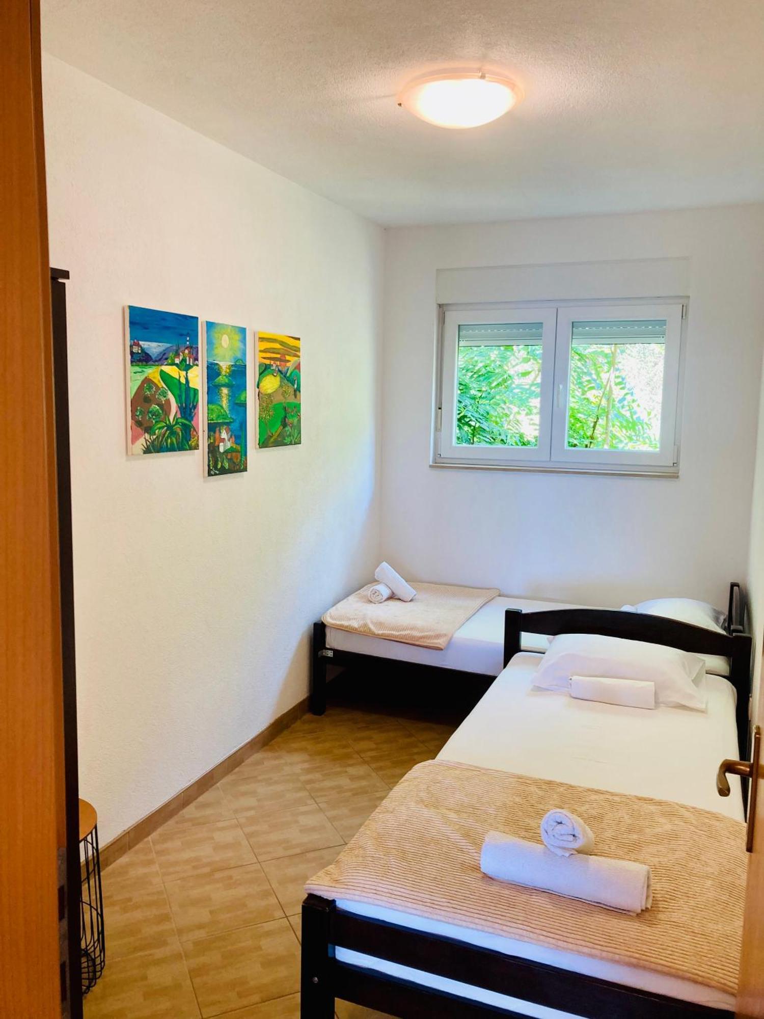 Apartments Jurakovic Živogošće Екстериор снимка