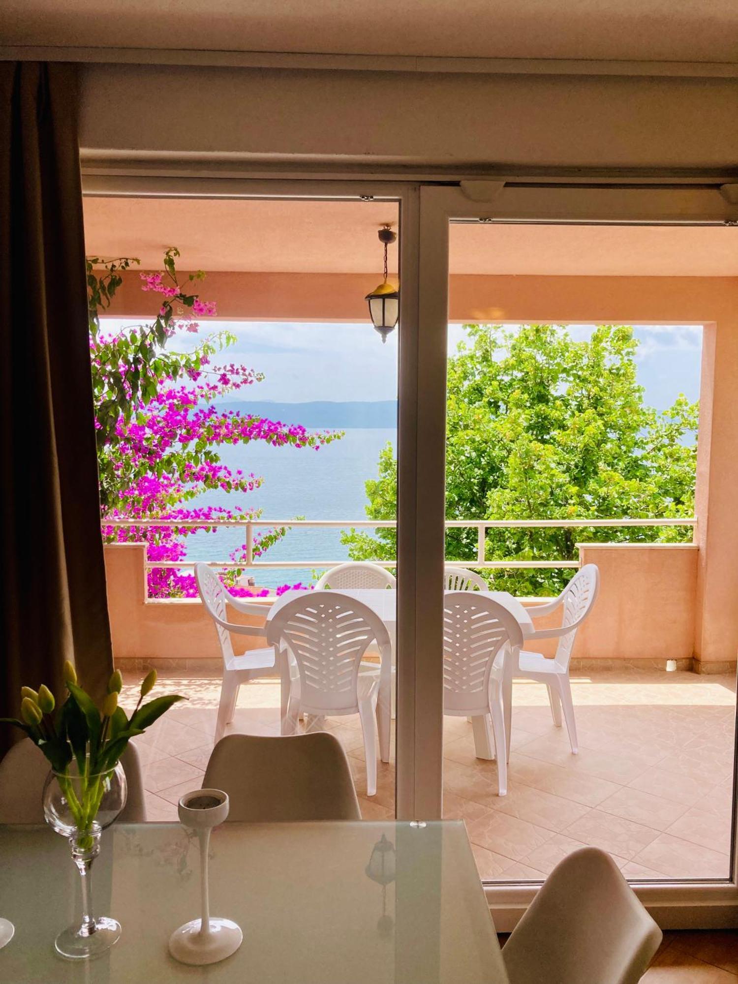 Apartments Jurakovic Živogošće Екстериор снимка